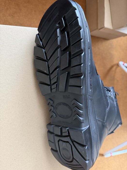 Кубинки и обувки 46-47 номер