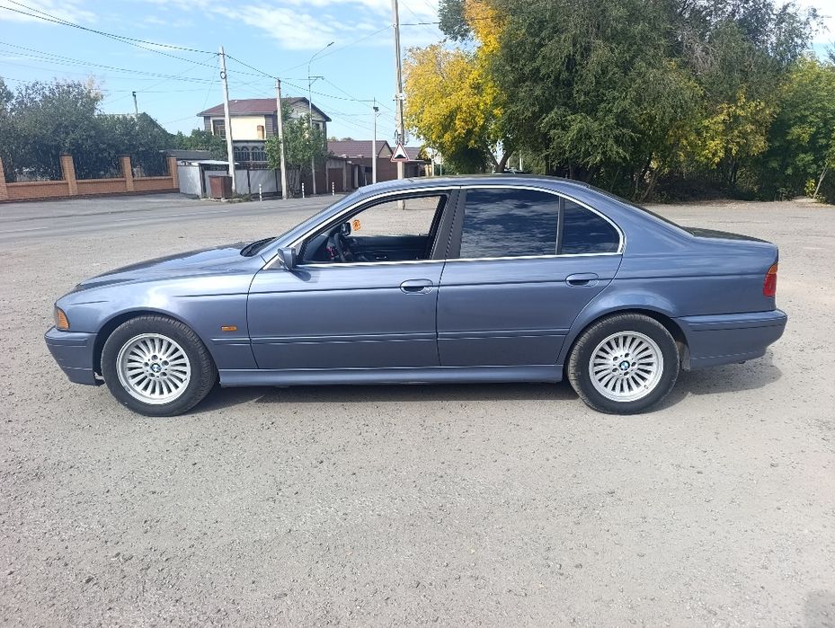 Продам или обменяю на газель BMW 520