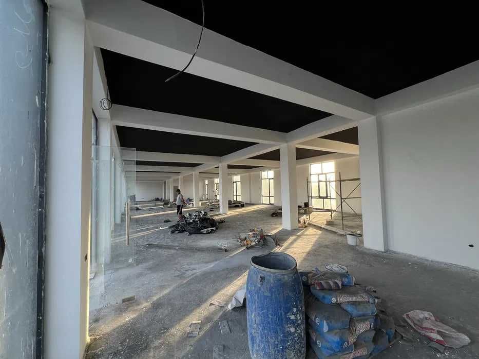 Сдаётся здание 1700м2