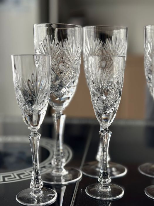 Продам хрустальные фужерыи рюмки