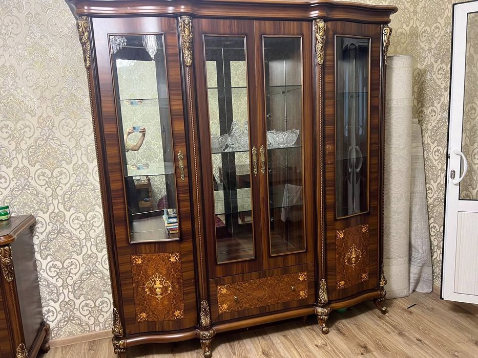 Xitoy mebel  sotiladi!