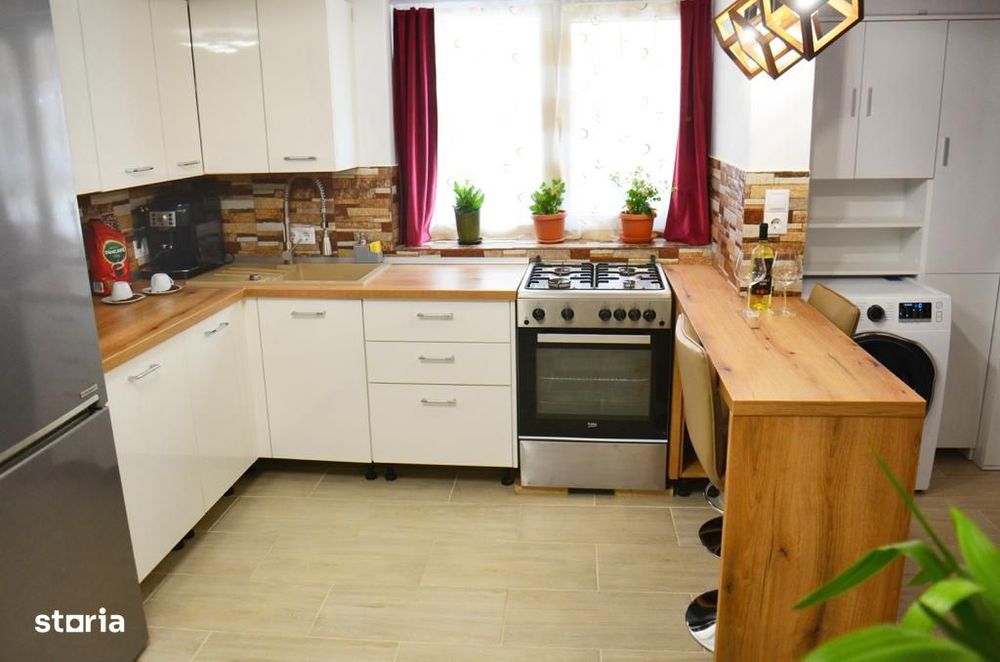 Apartament 3 camere, Ultracentral, Str. Libertatii, 61 mp utili