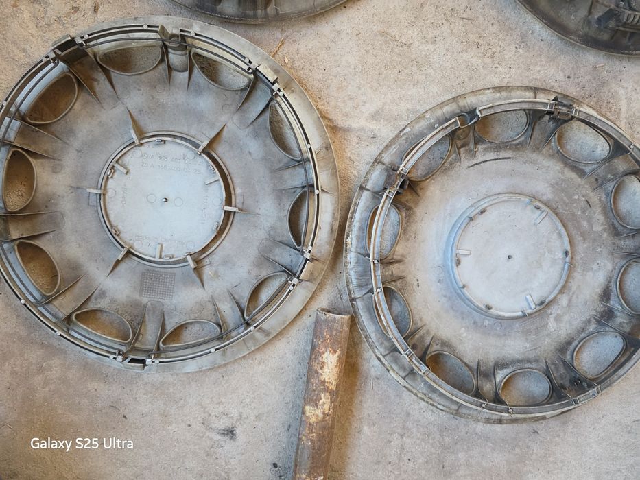 Продавам оригинални тасове 15 и 16 цола за Mercedes Мерцедес