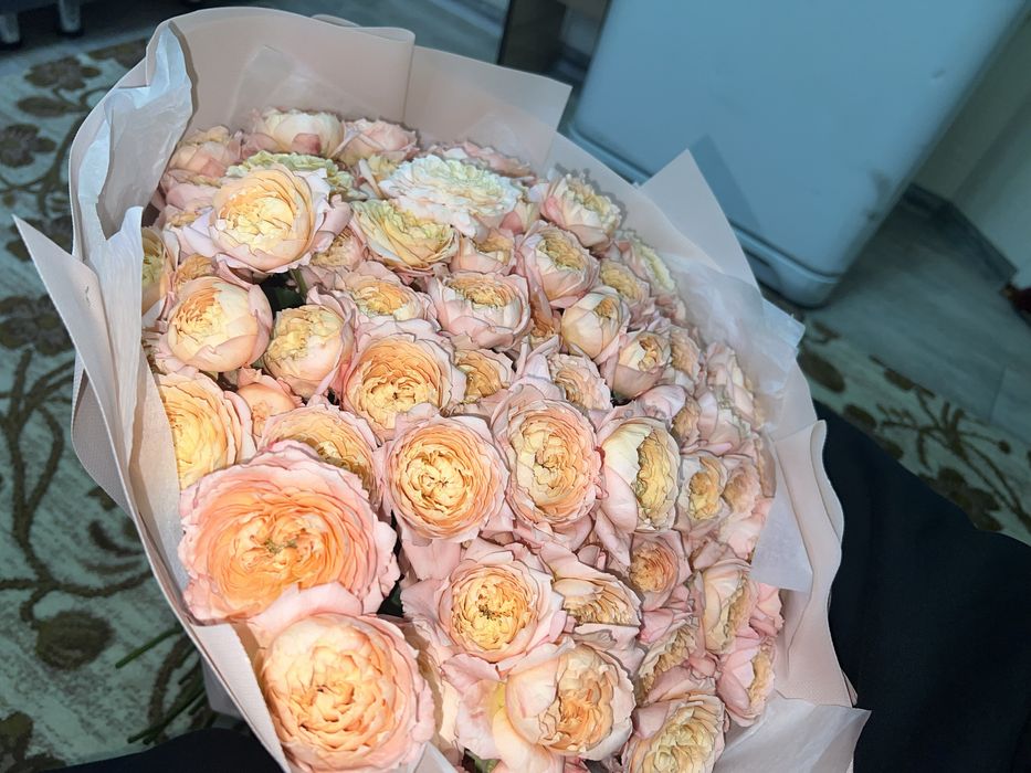 Цветы  пионовидные розы 15000тг