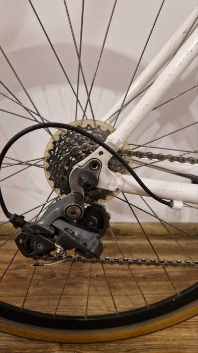 Шосеен велосипед Carera