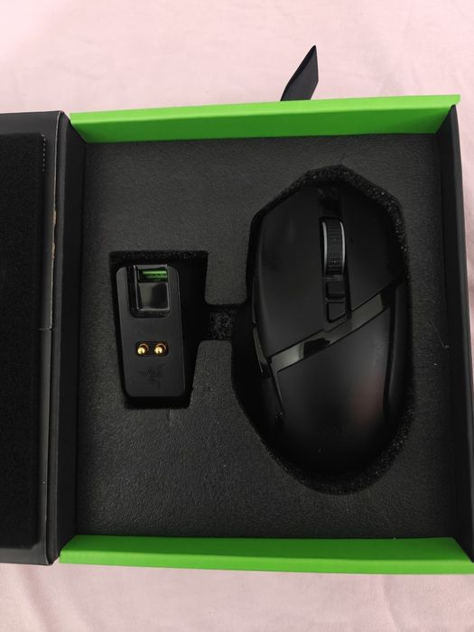 Мишка razer basisk ultimate.