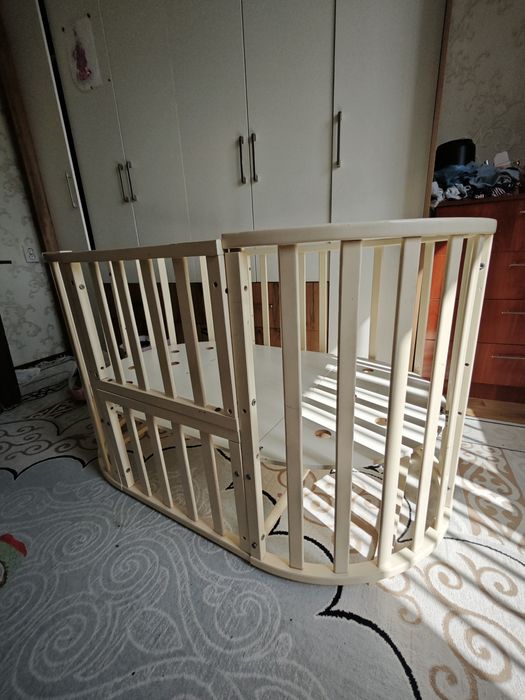 Продам детскую кроватку