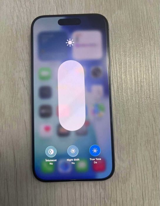 Iphone 15 pro impecabil