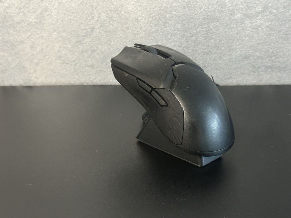 Mouse razer viper ultimate cu dock