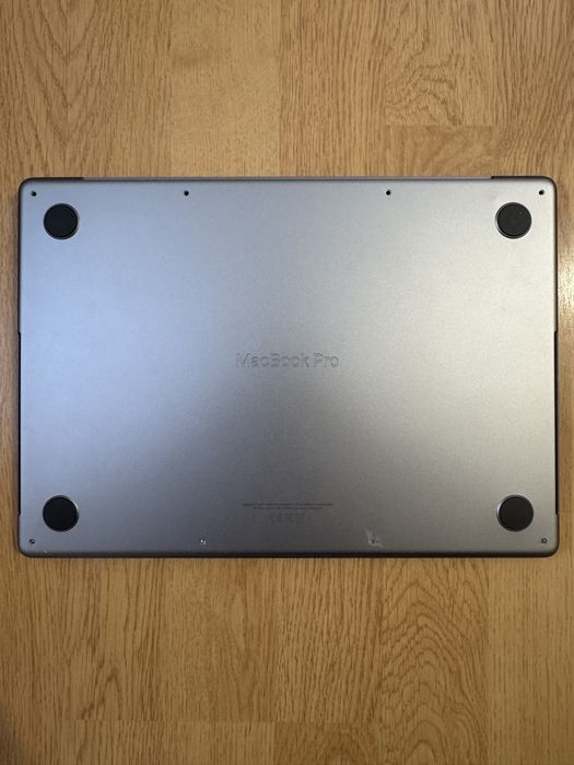 Macbook Pro 14-inch 2023 M3 за части