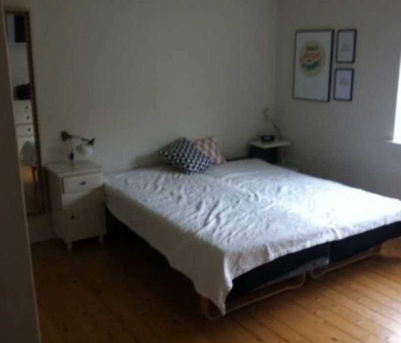 Дава се под наем Двустаен апартамент в Пловдив, Остромила - 65 кв.м за 357 € - Снимка #1