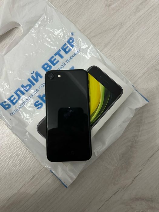 Айфон sе продам как новый