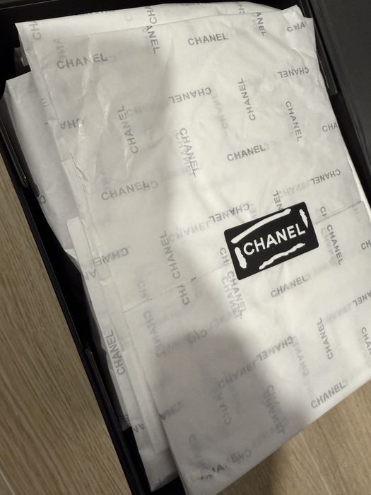 Chanel make up bag vip gift