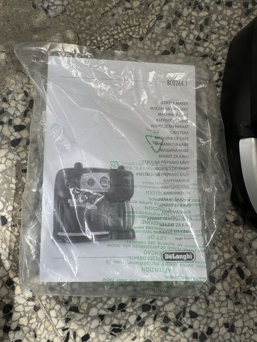 Комбинирана Кафемашина DELONGHI 2 в 1 - Еспресо + Шварц Кафе, BCO264.1