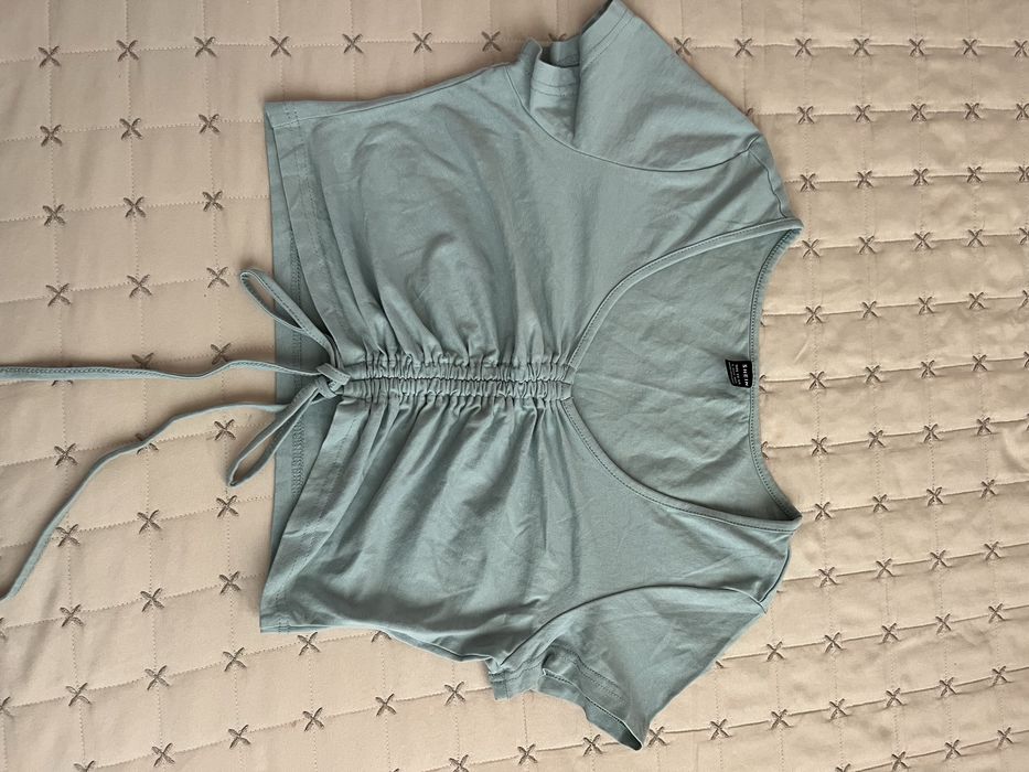 Топове/ потник със змийски принт/черен и зелен топ/ лилав топ на цветя