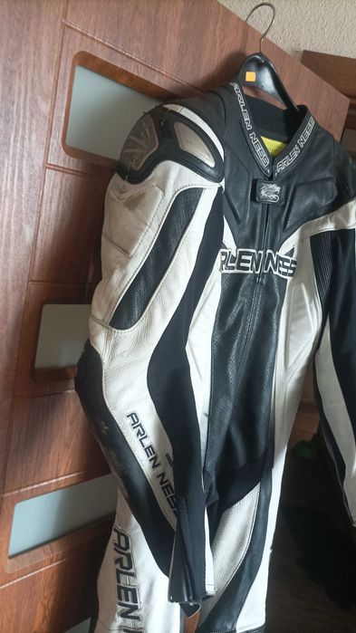 Кожен екип ARLEN NESS