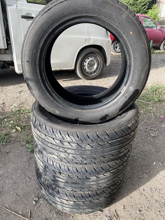 Продам комплект новой резины