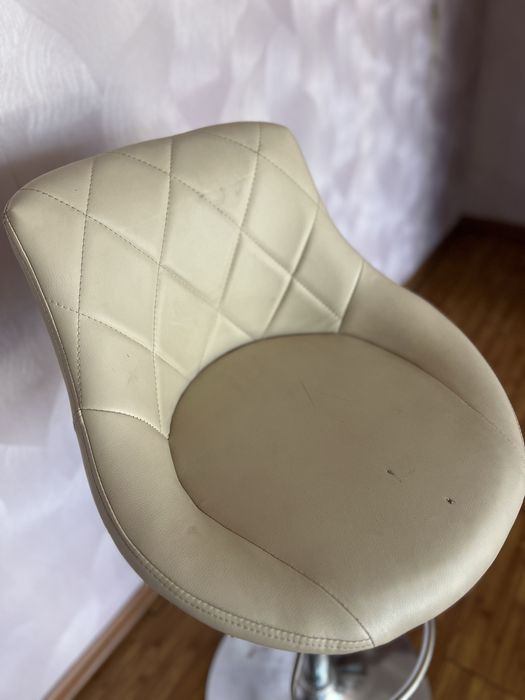 Крутящийся барный/салонный стул