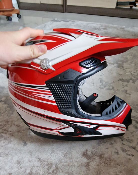 Vând casca pentru cross sau MTB mărimea L