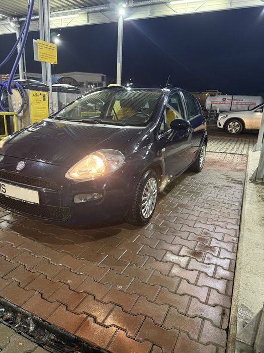 FIAT PUNTO . Benzină . Nu deranjati inutil