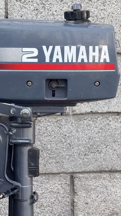 Лодочный мотор Yamaha 2