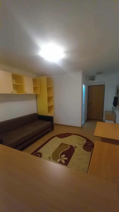 Închiriez garsonieră T.Vladimirescu