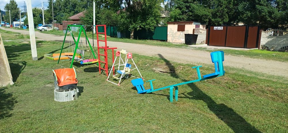 Продам детскую площадку