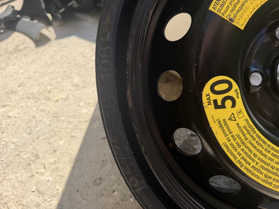 Нова оригинална сгъваема патерица 18" за Audi Q7 (4L) / Touareg / Cayenne – 195/75 R18