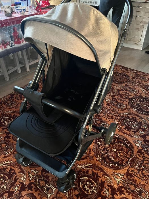 Коляска-чемодан.