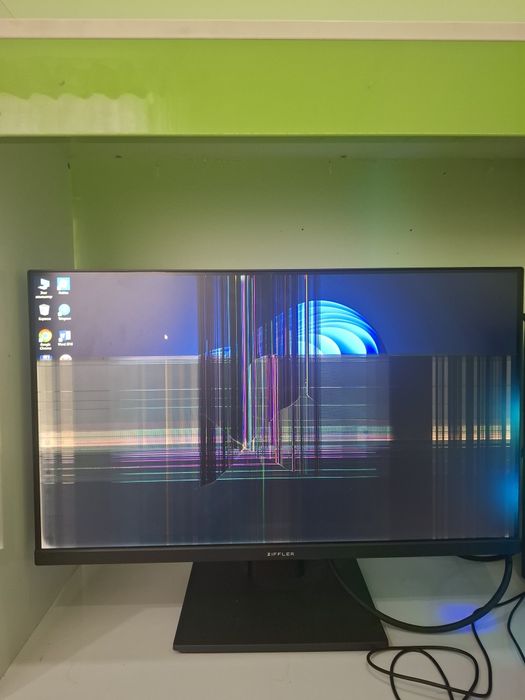 ZIFFLER 24ZI120 FLAD MONITOR FHD 120HZ VGA hdm+dc ips panel rgb