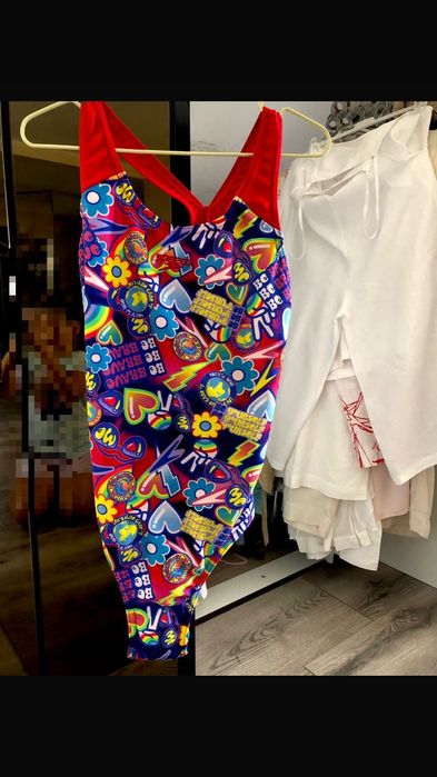 Vând costum Speedo inot