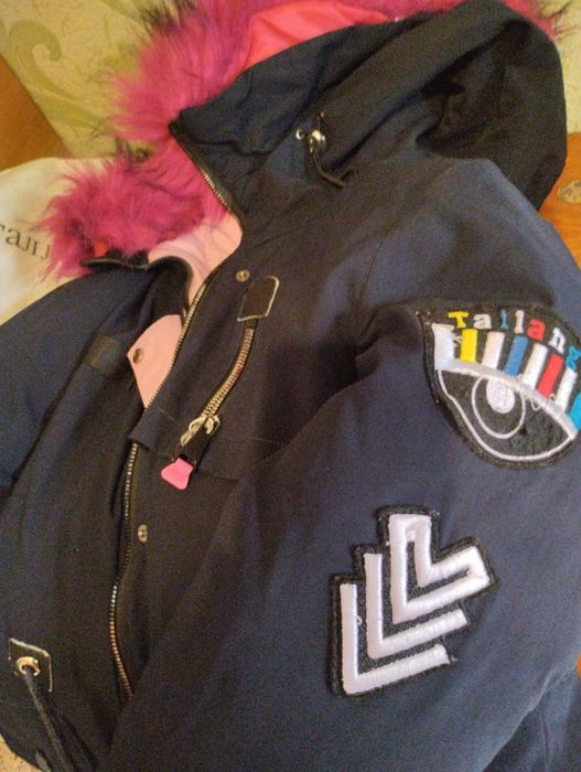 Пуховик для девочки .