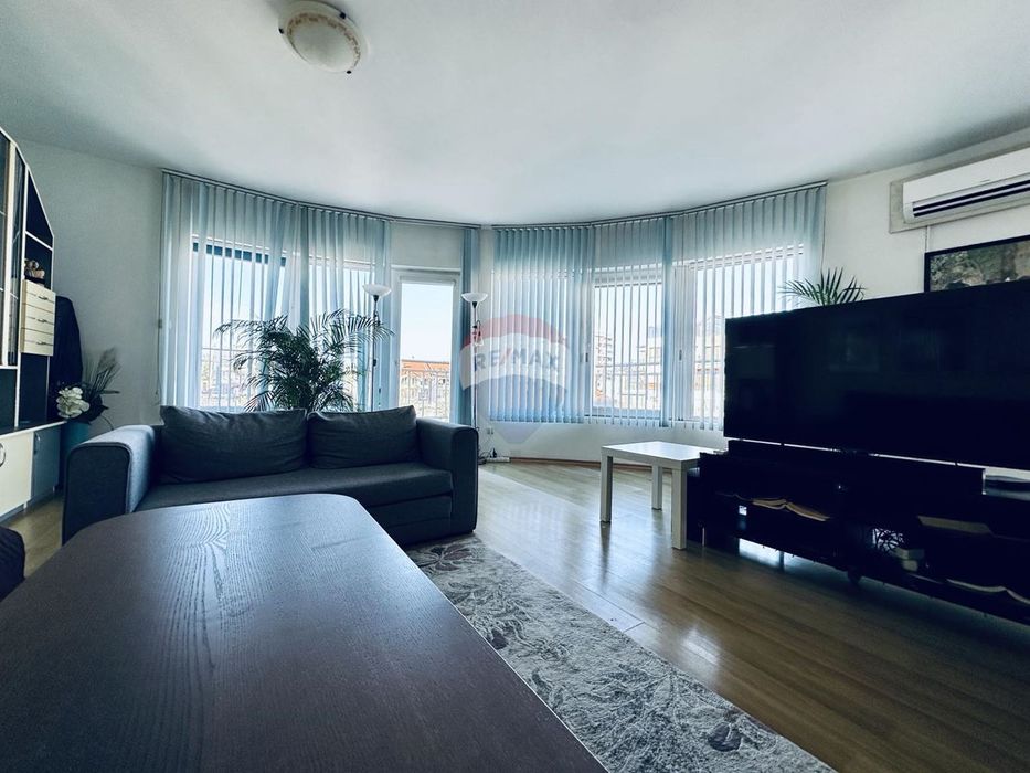 Апартамент с две спални на топ локация за продажба, гр. Варна, Я.И.