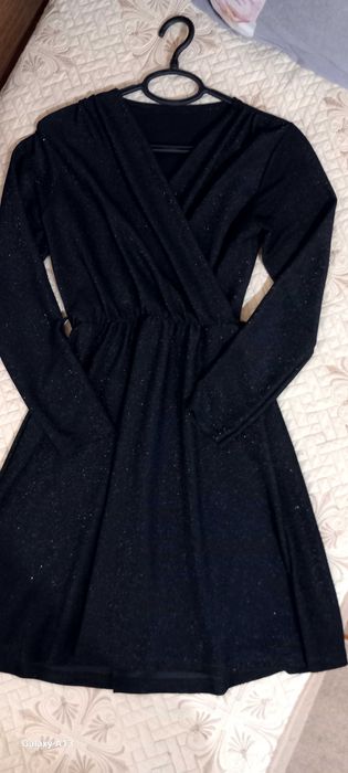 Елегантна рокля .