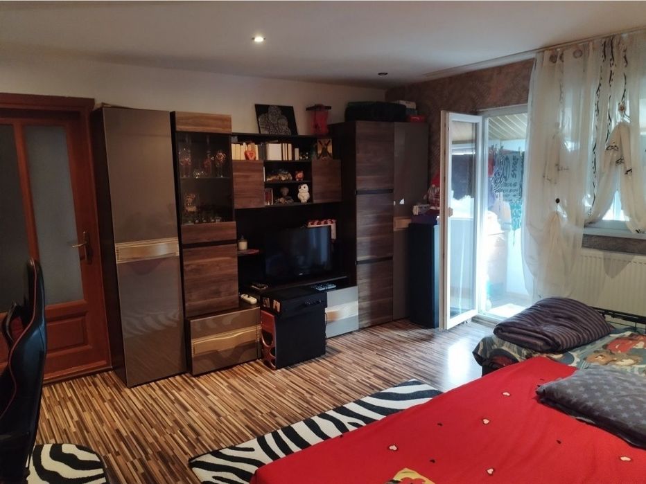 Proprietar Vand apartament 2 camere ,fara comision