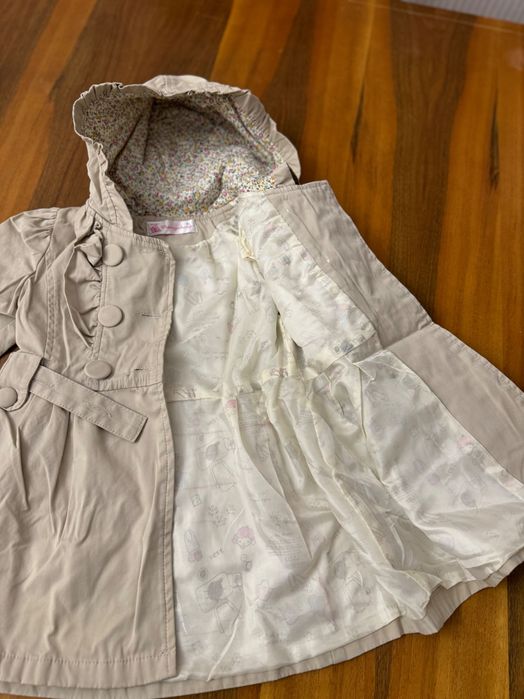 Плащ, тренч, куртка на девочку 2/4 года
