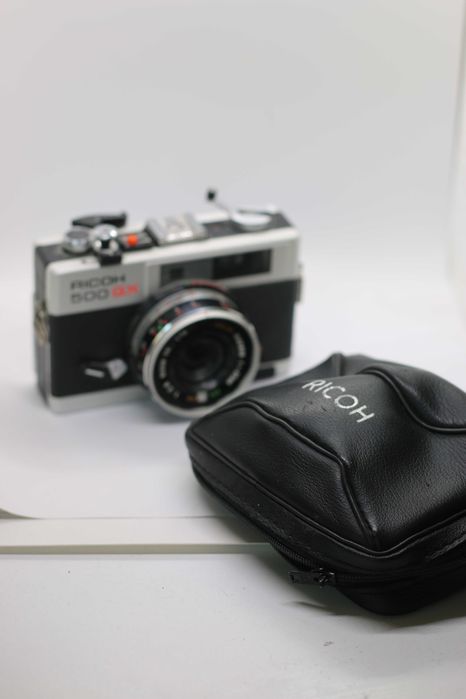 Aparat foto pe film Ricoh 500 gx