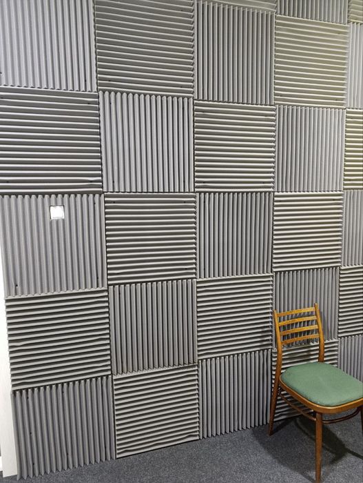 Акустический поролон , диффкзори, панели.