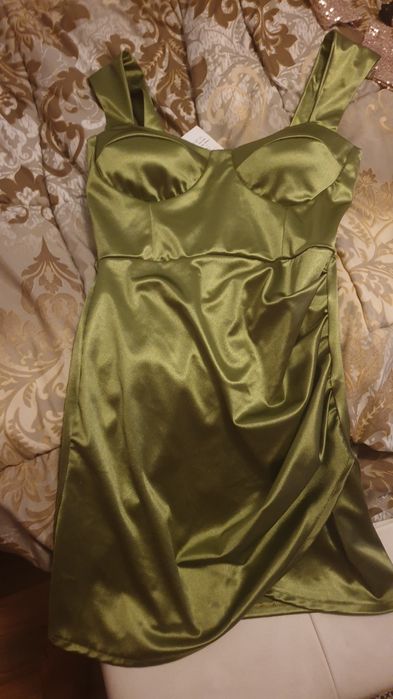 Нова българска парти тежък сатен рокля.