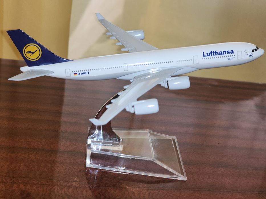 Сувенирный Самолет