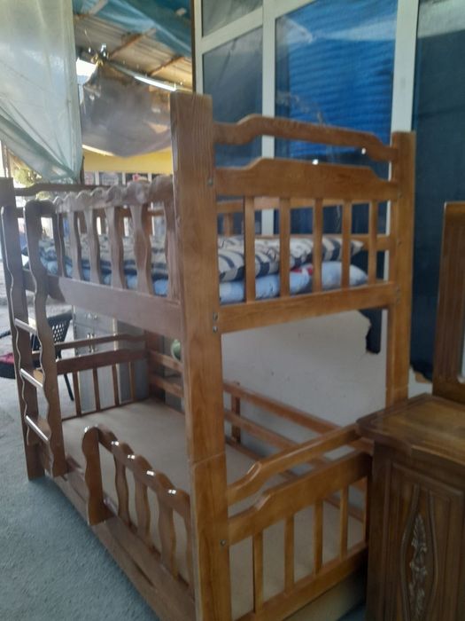 2etajlik taxtalik bolalar divani