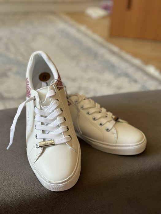 Кеды , кроссы tommy hilfiger