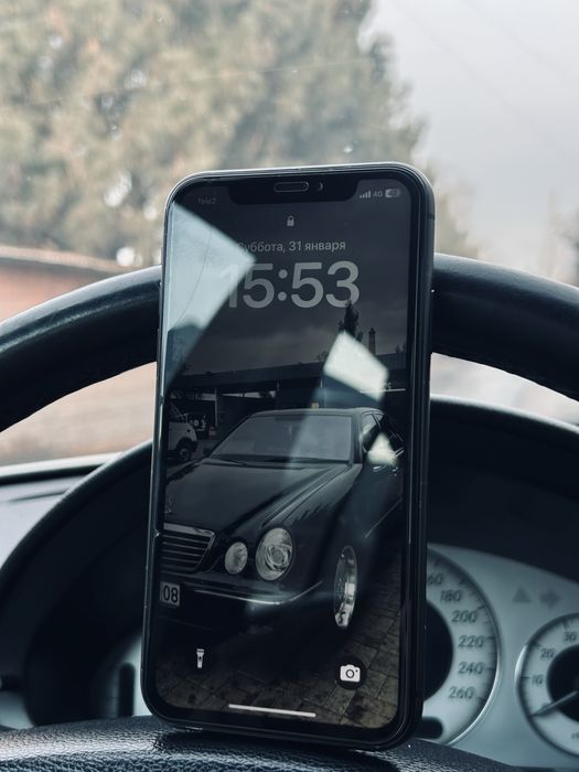 Продаю айфон 11 в хорошом состояний