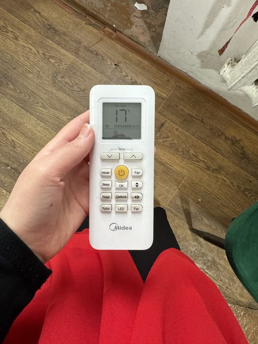 Кондиционер Midea