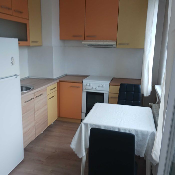 Дава се под наем Тристаен апартамент в София, Оборище - 75 кв.м за 507.45 € - Снимка #2