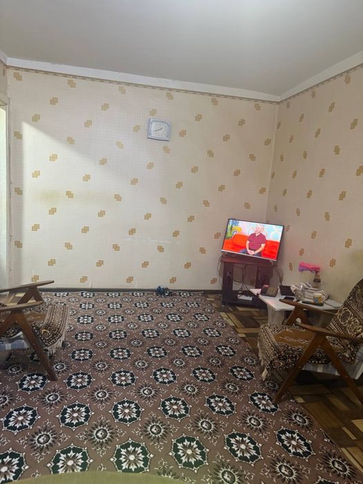 2 ком 1 этаж срочно!