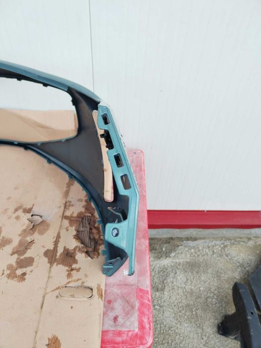 Bara fata VW Passat B9, 2024, 2025, cod origine OE 3J0807221.