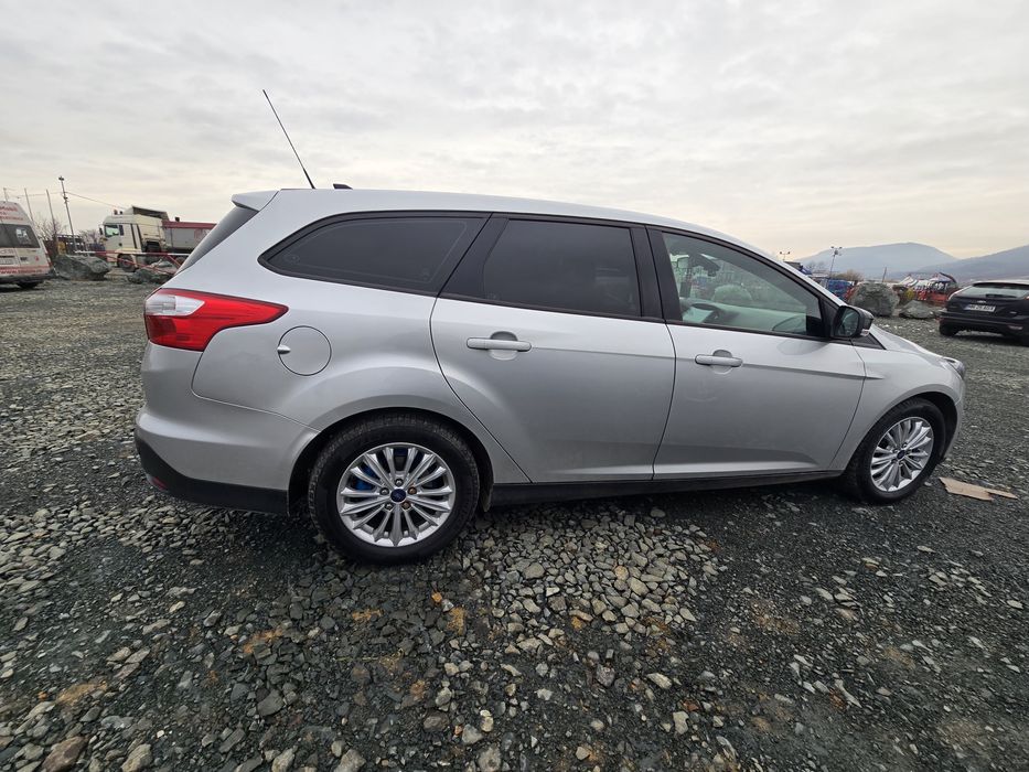 Vând ford focus 2014 mk3 2.0 140cp