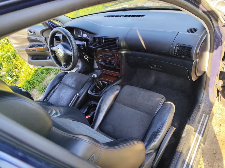 VOLKSWAGEN Passat 0 — imagine 4
