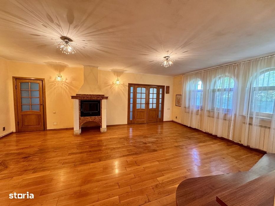 Casa / Vila Snagov, 1490Mp De Teren + Garaj Si Garsoniera
